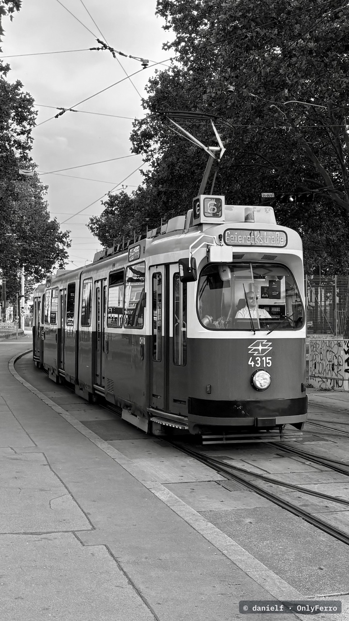 E2-Wagen 4315 bei Westbahnhof