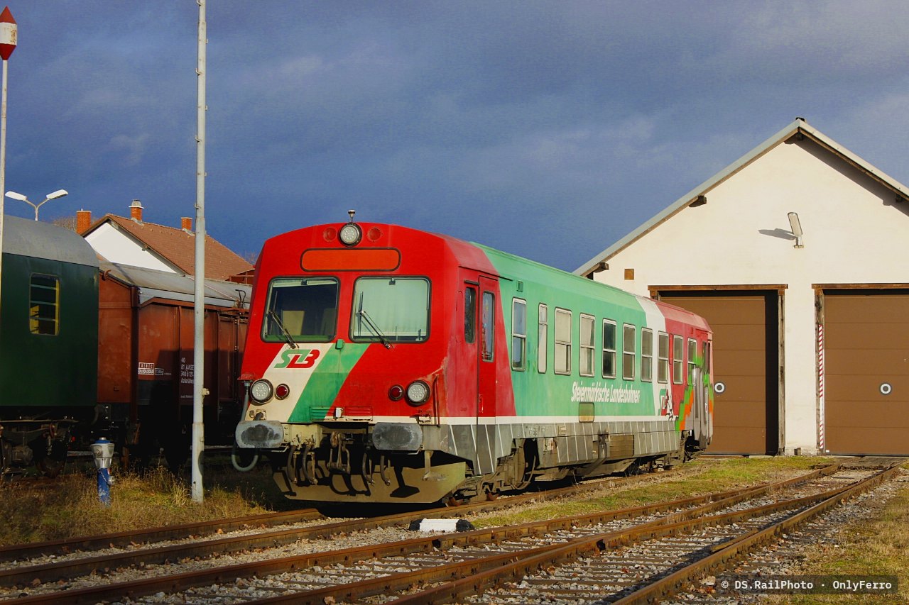 Reihe 5047 bei Mistelbach - lokalbahnhof