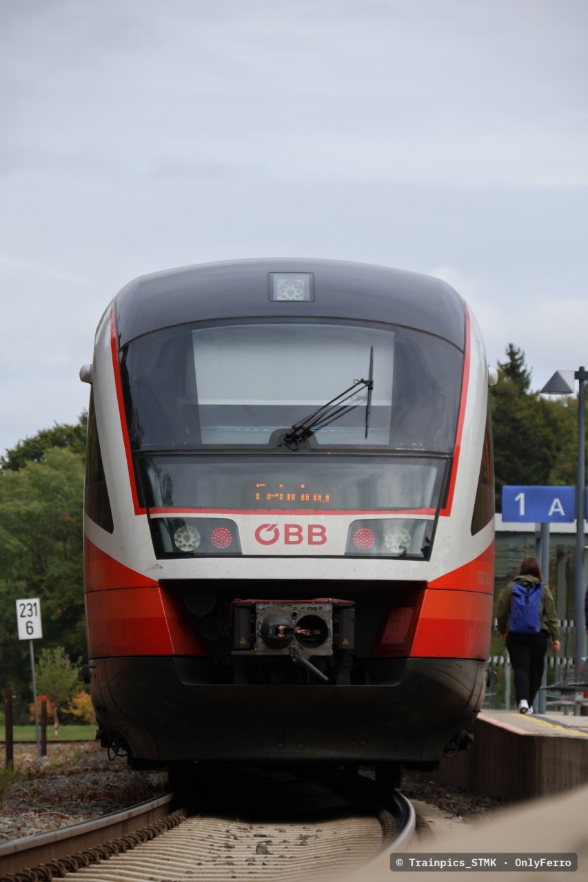 Reihe 5022 bei Laßnitzhöhe