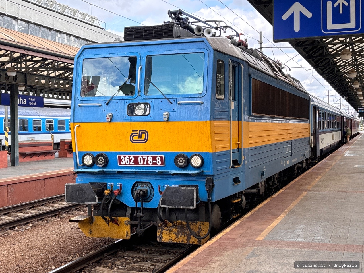 362 078-8 bei Praha hl.n.